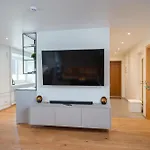 Cozy 2-bedroom With Sauna 公寓