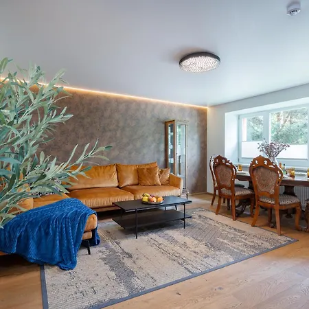 Cozy 2-bedroom With Sauna Apartament *