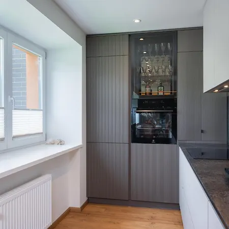 Cozy 2-bedroom With Sauna Apartament