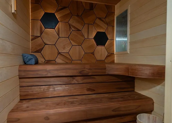 Apartment Cozy 2-bedroom With Sauna *