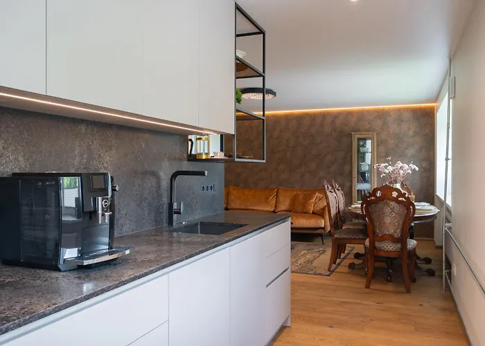 Cozy 2-bedroom With Sauna Apartament *